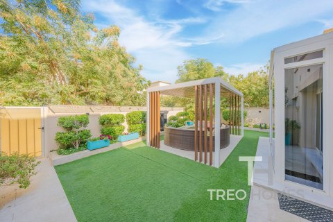 Villa in The Springs, Dubai 3 bedrooms, 293 sq.m. № 16784 - photo 20