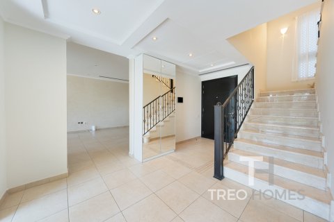فيلا في Regional, Jumeirah Park, دبي 3 غرف نوم, 285 م² رقم 16786 - صورة 2