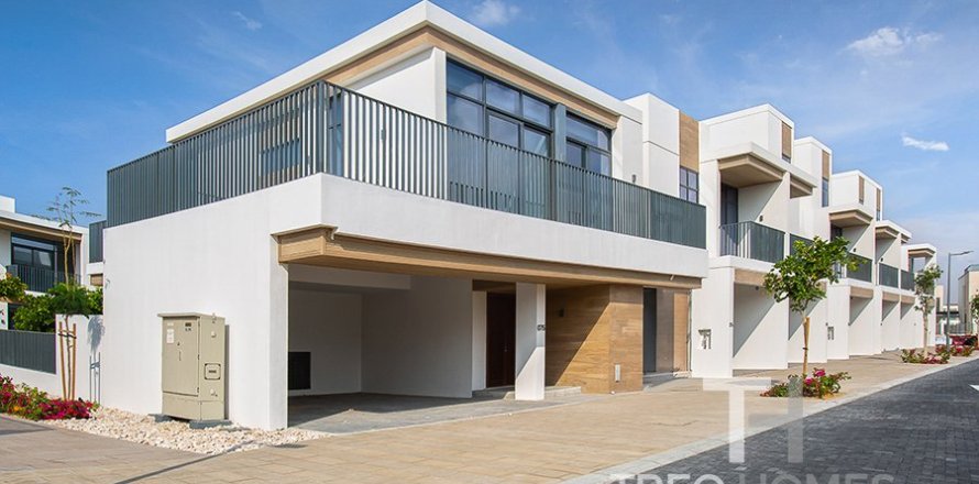 Вилла в Arabian Ranches 3, Дубай, 4 спальни, 267м², № 16794
