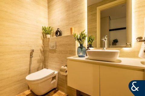 Apartamento en DIFC, Dubai, 1 dormitorio, 79 m², № 74921 - foto 2