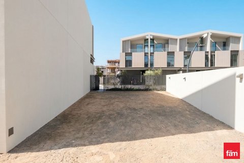 Townhouse in Dubai 3 bedrooms, 348.1 sq.m. № 109471 - photo 12