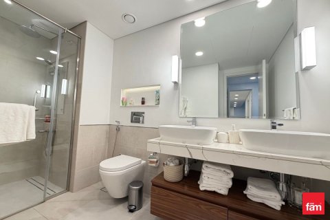 Apartment in Umm Suqeim, Dubai 2 bedrooms, 110.2 sq.m. № 109469 - photo 8
