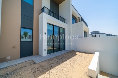 Villa en Arabian Ranches 3, Dubai, 3 dormitorios, 144.83577700 m², № 115849 - foto 13