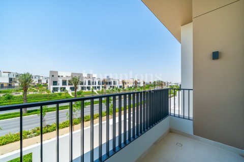 Villa en Arabian Ranches 3, Dubai, 3 dormitorios, 144.83577700 m², № 115849 - foto 6
