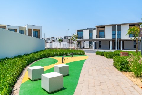 Villa en Arabian Ranches 3, Dubai, 3 dormitorios, 144.83577700 m², № 115849 - foto 15