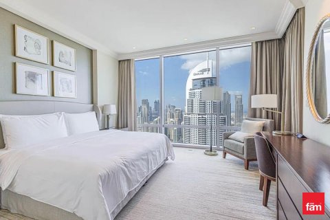 Apartment in Downtown Dubai (Downtown Burj Dubai), Dubai 3 bedrooms, 187.6 sq.m. № 109266 - photo 4