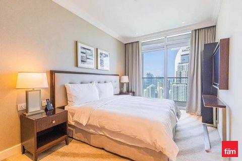 Apartment in Downtown Dubai (Downtown Burj Dubai), Dubai 3 bedrooms, 187.6 sq.m. № 109266 - photo 6