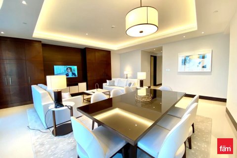 Apartment in Downtown Dubai (Downtown Burj Dubai), Dubai 3 bedrooms, 187.6 sq.m. № 109266 - photo 13