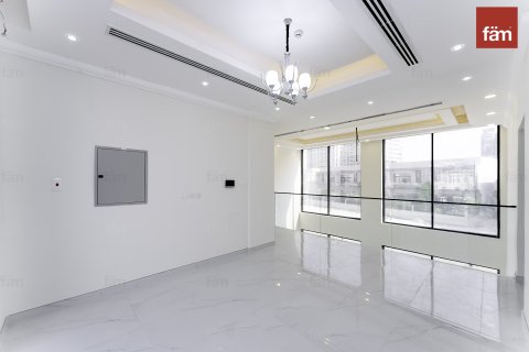 Villa in Al Furjan, Dubai 5 bedrooms, 600.1 sq.m. № 109265 - photo 7
