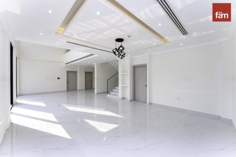 Villa in Al Furjan, Dubai 5 bedrooms, 600.1 sq.m. № 109265 - photo 15