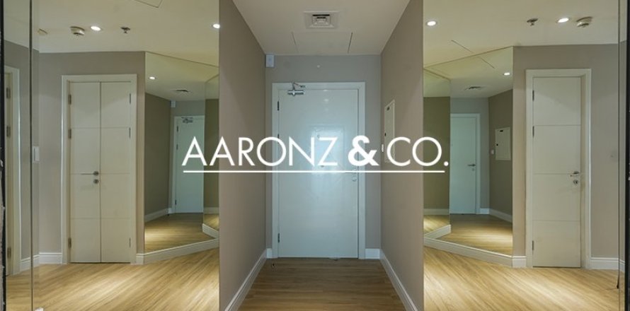 Apartment in Dubai Marina, Dubai 2 bedrooms, 111 sq.m. № 89833