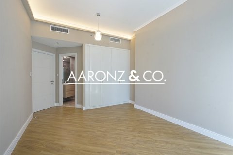 Apartment in Dubai Marina, Dubai 2 bedrooms, 111 sq.m. № 89833 - photo 7