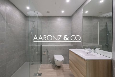 Apartment in Dubai Marina, Dubai 2 bedrooms, 111 sq.m. № 89833 - photo 11