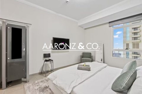 Apartment in Marina Crown, Dubai Marina, Dubai 2 bedrooms, 135 sq.m. № 89831 - photo 12