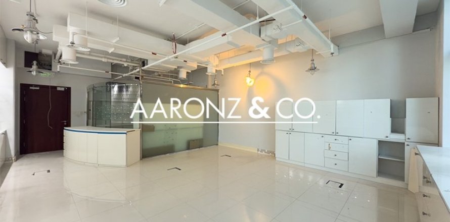 Bureau à Business Bay, Dubai, 59 m², № 89832