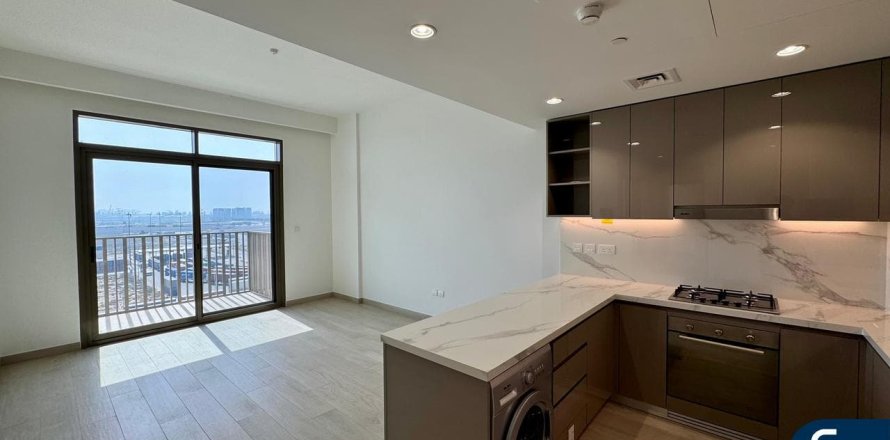 Квартира в Al Furjan, Дубай, 2 спальни, 92м², № 74812