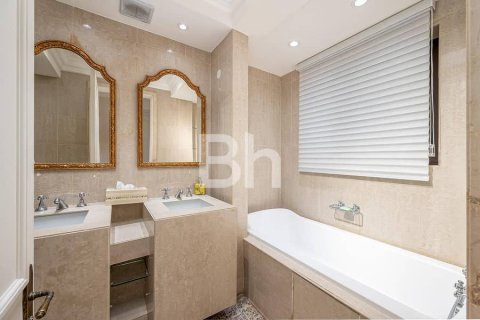 Apartment in Downtown Dubai (Downtown Burj Dubai), Dubai 2 bedrooms, 132 sq.m. № 22803 - photo 9