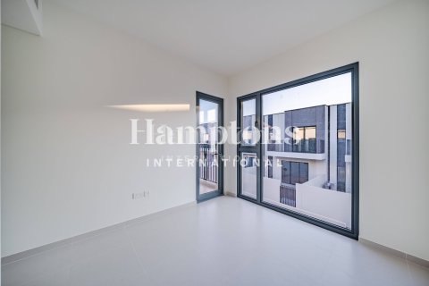 Villa in Dubai South (Dubai World Central), Dubai 3 bedrooms, 147.25125500 sq.m. № 123341 - photo 6
