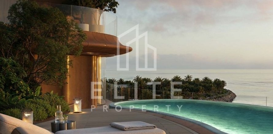 Apartment in Jumeirah, Dubai 5 bedrooms, 1081 sq.m. № 38764