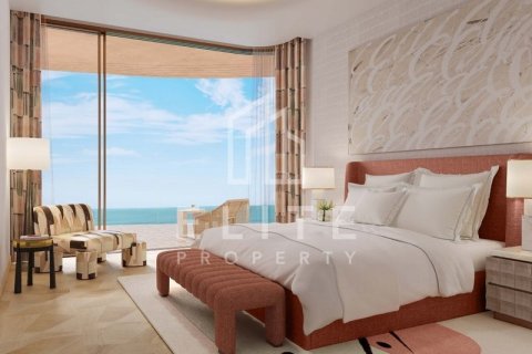 Apartment in Jumeirah, Dubai 5 bedrooms, 1081 sq.m. № 38764 - photo 2
