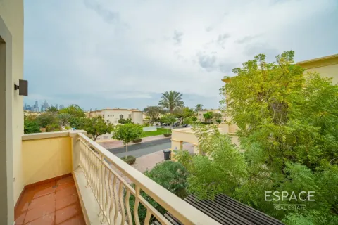 Villa in The Springs, Dubai 2 bedrooms, 177 sq.m. № 122817 - photo 17