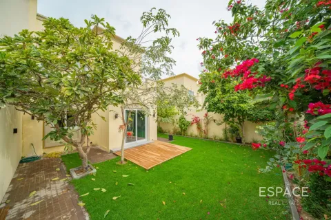 Villa in The Springs, Dubai 2 bedrooms, 177 sq.m. № 122817