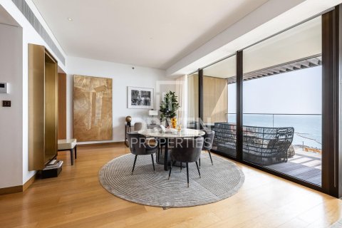 Apartment in Jumeirah Bay Island, Jumeirah, Dubai 2 bedrooms, 179 sq.m. № 65049 - photo 2