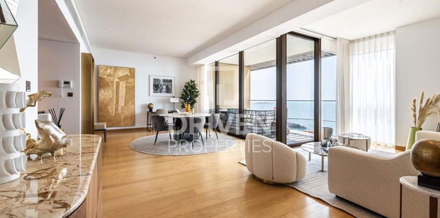 Apartment in Jumeirah Bay Island, Jumeirah, Dubai 2 bedrooms, 179 sq.m. № 65049