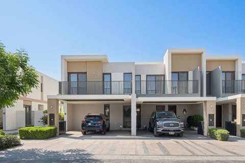 Villa in Tilal Al Ghaf, Dubai 3 bedrooms, 140 sq.m. № 56377 - photo 12