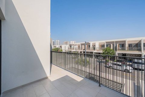 Villa in Tilal Al Ghaf, Dubai 3 bedrooms, 140 sq.m. № 56377 - photo 5