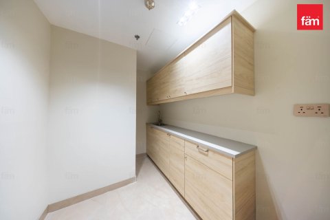 Office in Business Bay, Dubai 248.9 sq.m. № 124532 - photo 14