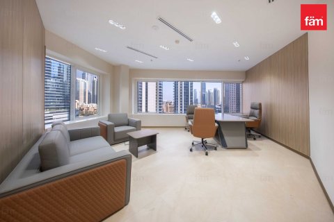 Office in Business Bay, Dubai 248.9 sq.m. № 124532 - photo 8