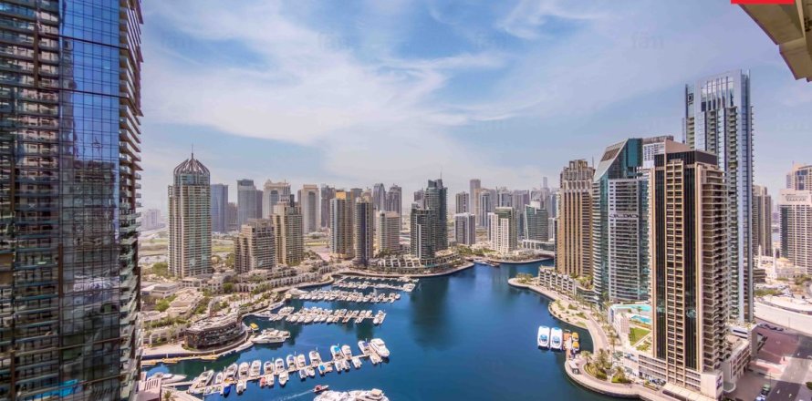 Apartment in Dubai Marina, Dubai 3 bedrooms, 175.7 sq.m. № 124533
