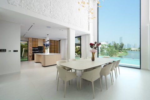 Villa in Jumeirah Islands, Dubai 5 bedrooms, 603.87 sq.m. № 142269 - photo 11