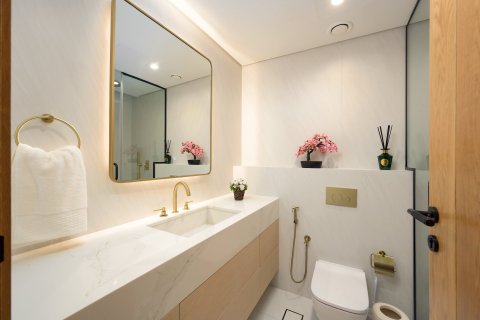 Villa in Jumeirah Islands, Dubai 5 bedrooms, 603.87 sq.m. № 142269 - photo 19