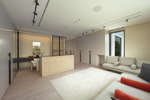 Villa in Jumeirah Islands, Dubai 5 bedrooms, 603.87 sq.m. № 142269 - photo 30