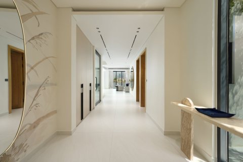 Villa in Jumeirah Islands, Dubai 5 bedrooms, 603.87 sq.m. № 142269 - photo 5