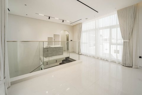 Villa in Dubai 7 bedrooms, 1030.11 sq.m. № 142277 - photo 21