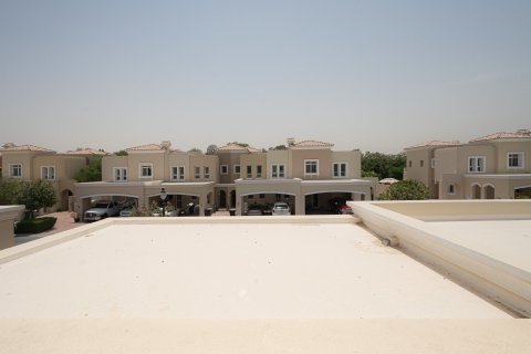Villa in Dubai 3 bedrooms, 272.02 sq.m. № 142278 - photo 16
