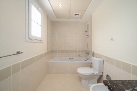 Villa in Dubai 3 bedrooms, 272.02 sq.m. № 142278 - photo 13