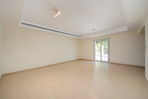 Villa in Dubai 3 bedrooms, 272.02 sq.m. № 142278 - photo 3