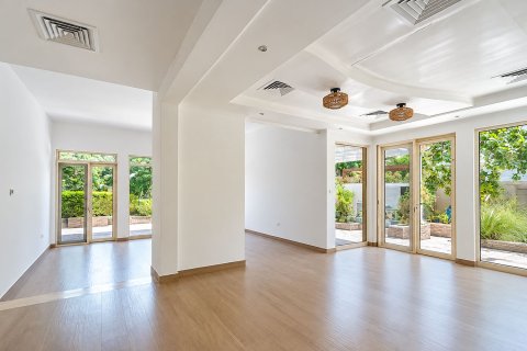 Villa in Arabian Ranches, Dubai 3 bedrooms, 329.81 sq.m. № 142267 - photo 3