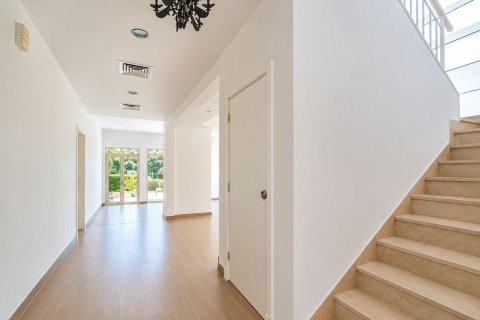 Villa in Arabian Ranches, Dubai 3 bedrooms, 329.81 sq.m. № 142267 - photo 7