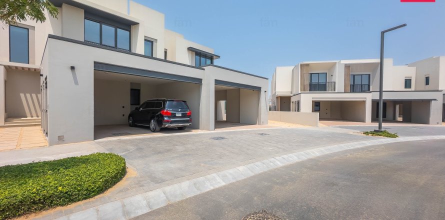 Townhouse in Jebel Ali, Dubai 3 bedrooms, 240.6 sq.m. № 124999