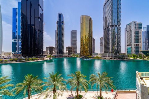 Appartement à Jumeirah Islands, Dubai, 2 chambres, 179 m², № 105742