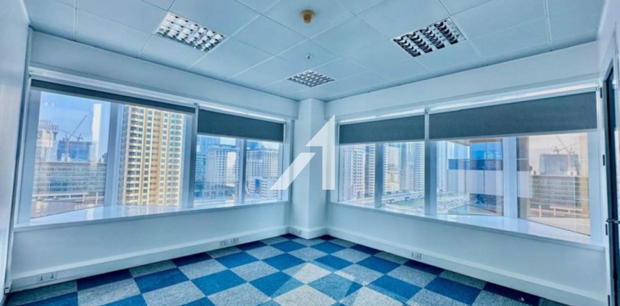 Bureau à Sheikh Zayed Road, Dubai, 186 m², № 102036
