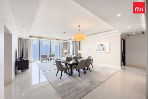 Appartement à Downtown Dubai (Downtown Burj Dubai), Dubai, 3 chambres, 202.6 m², № 40484 - photo 2