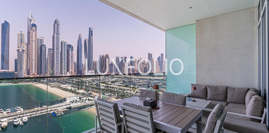 Квартира в EMAAR Beachfront, Dubai Harbour, Дубай, 3 спальни, 195м², № 46232
