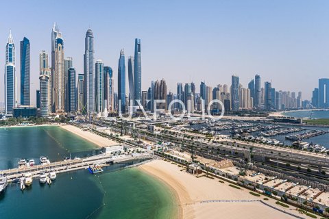 Снять в аренду квартиру в EMAAR Beachfront, Dubai Harbour, Дубай: 3 спальни, 195м², № 46232 - фото 13