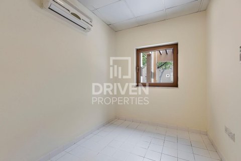Villa in North Village, Al Furjan, Dubai 3 bedrooms, 223.99 sq.m. № 136826 - photo 10